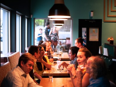 Savez-vous quels plats choisir au restaurant pour manger santé?