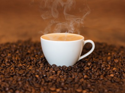 Remplacer le lait de vache par du lait d'amandes dans son café